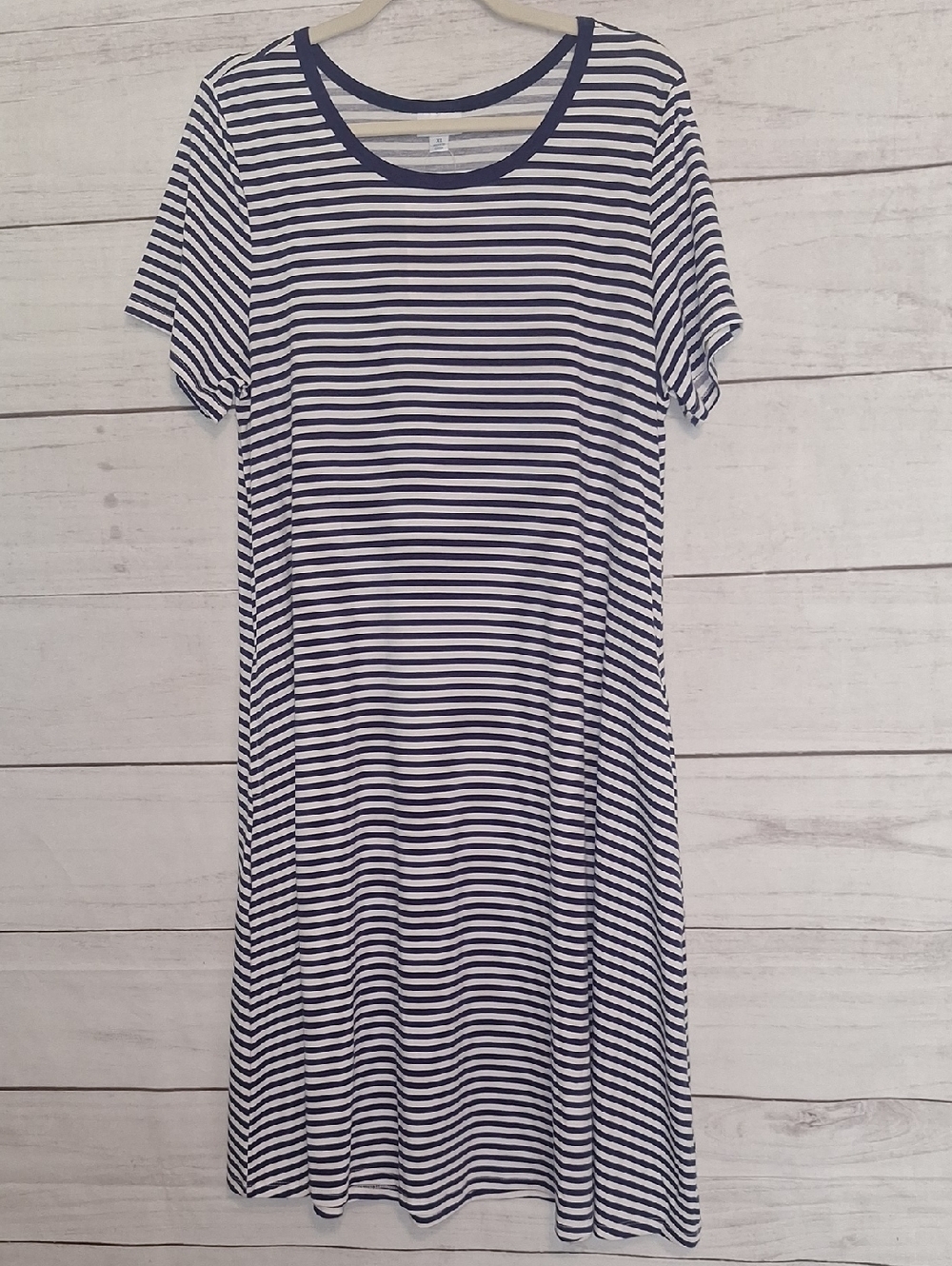 LuLaRoe Navy and White Jessie Dress